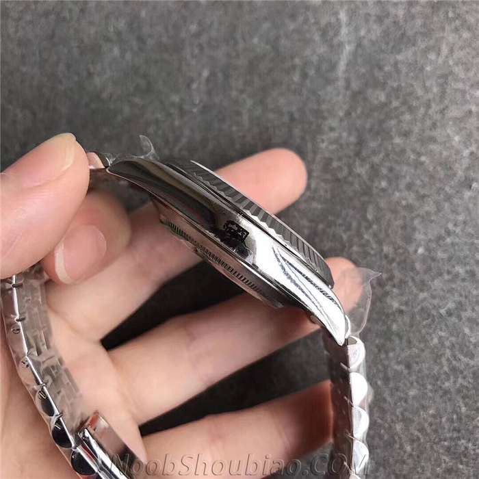 劳力士 日志型 m126334