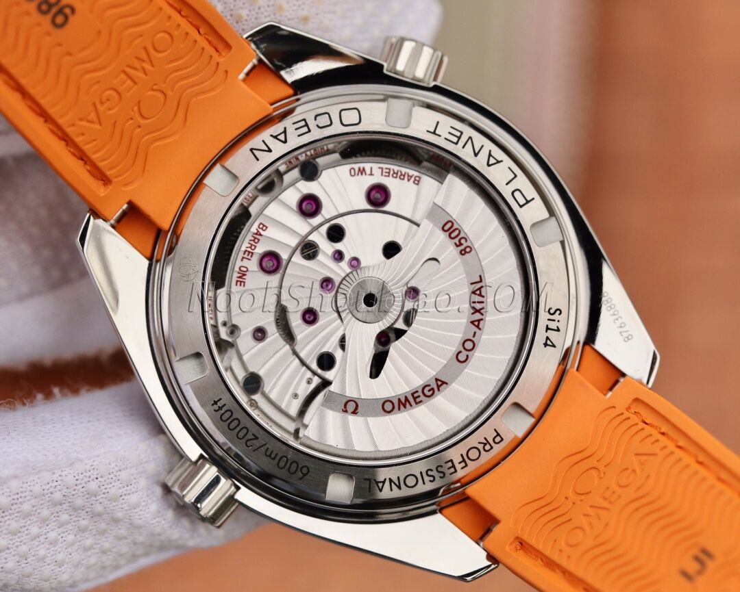 欧米茄 OMEGA 海马系列 SEAMASTER 海洋宇宙 PLANET OCEAN 232.32.42.21.01.001
