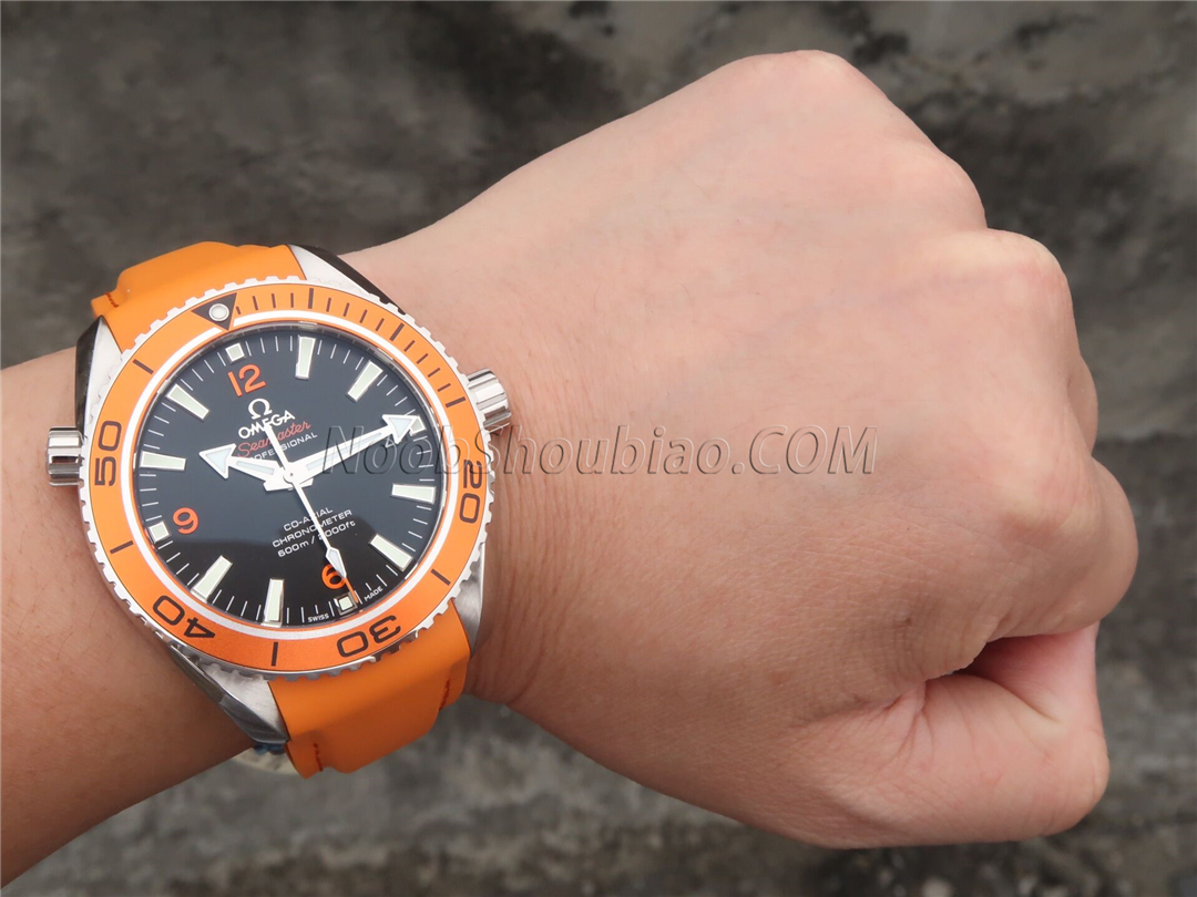 欧米茄 OMEGA 海马系列 SEAMASTER 海洋宇宙 PLANET OCEAN 232.32.42.21.01.001