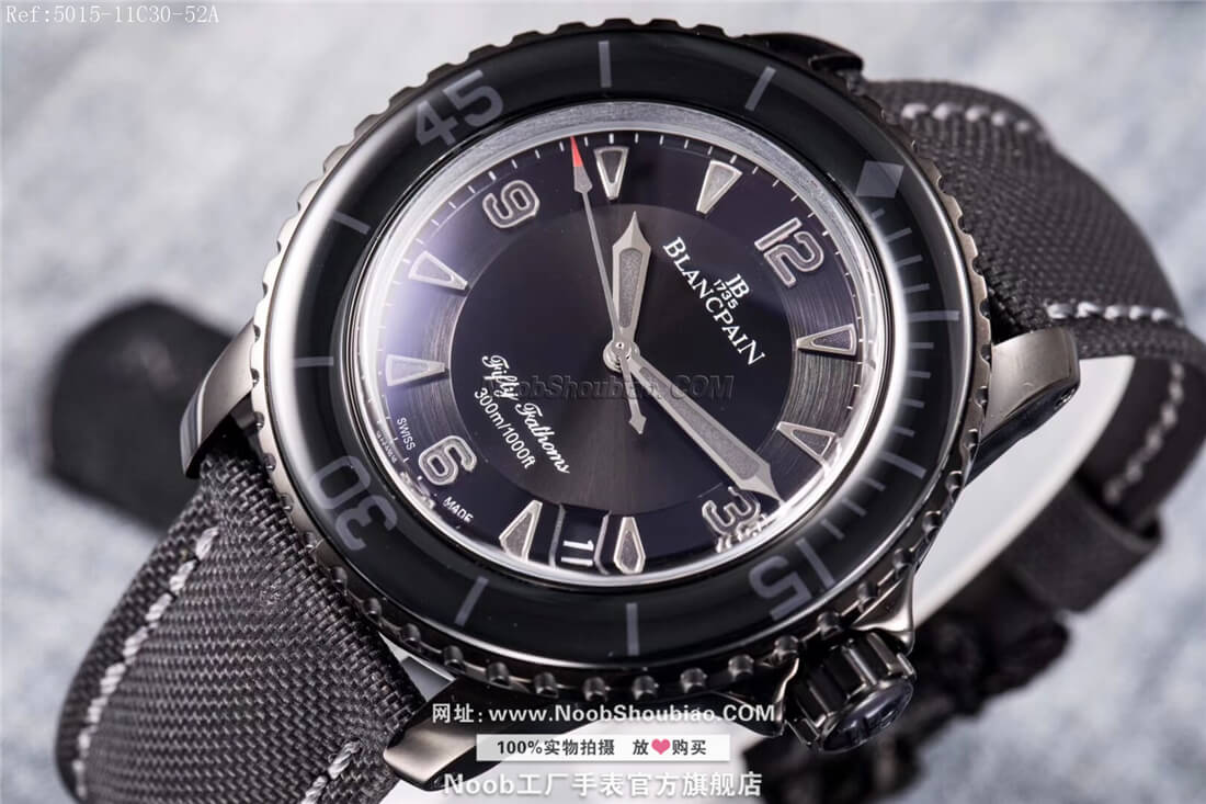 n厂Blancpain 宝珀 FIFTY FATHOMS 五十噚系列 5015-11C30-52A 黑武士