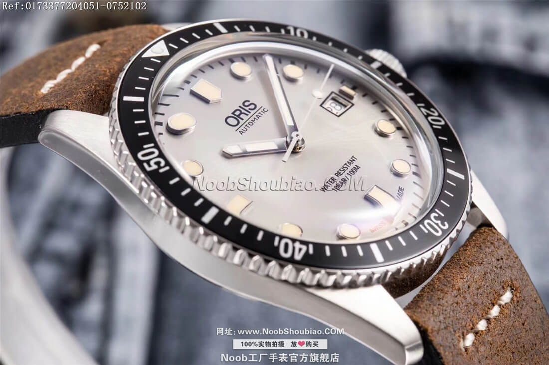 noobOris 豪利时 Oris Divers Sixty-Five 65年潜水腕表 01 733 7720 4051-07 5 21 02 