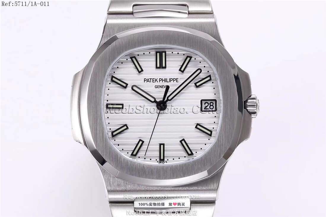 n厂PATEK PHILIPPE 百达翡丽 Nautilus系列 5711/1A-011