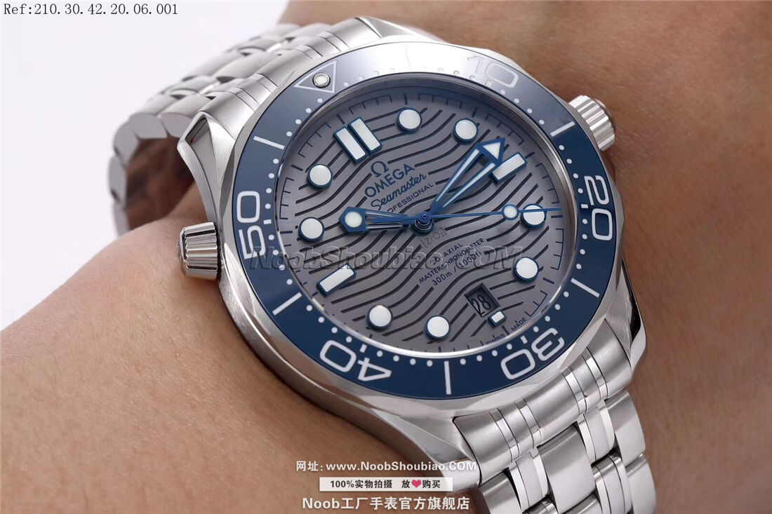  noob官方旗舰店Omega 欧米茄 Seamaster 海马系列 Diver 300m 300米潜水表 同轴•至臻天文台 210.30.42.20.06.001