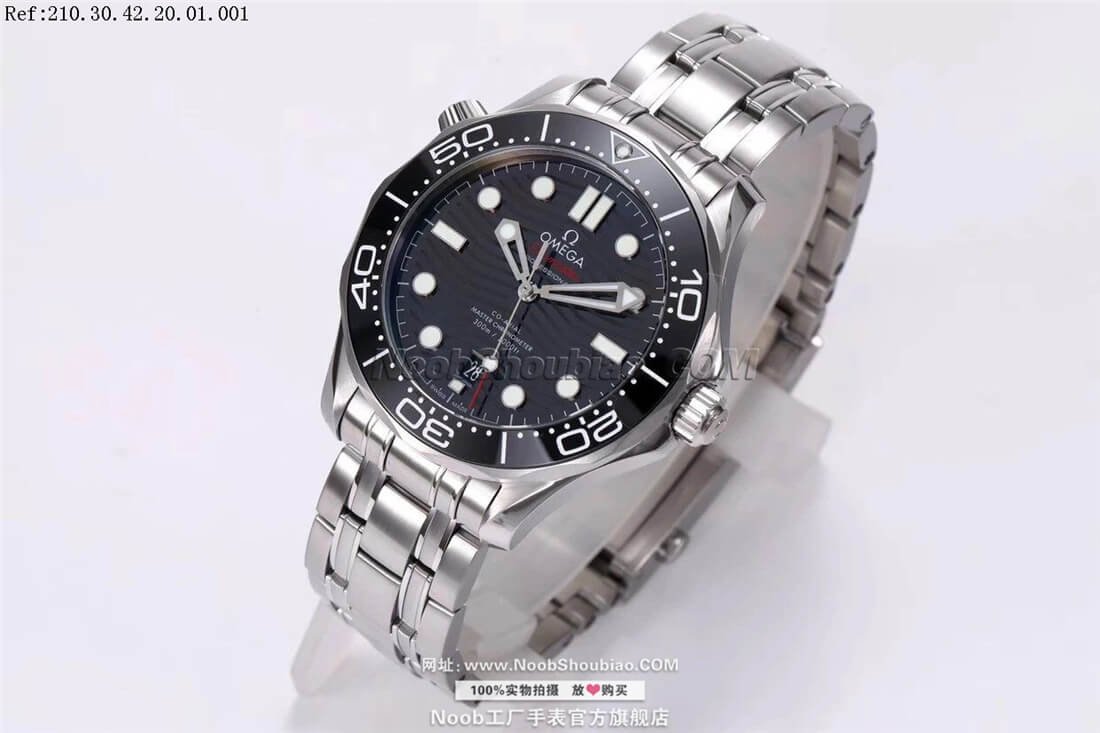 Omega 欧米茄 Seamaster 海马系列 Diver 300m 300米潜水表 同轴•至臻天文台 210.30.42.20.01.001
