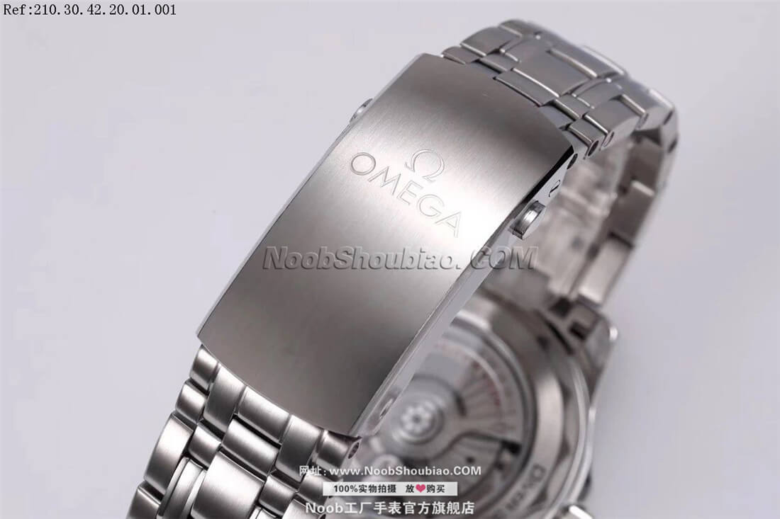 Omega 欧米茄 Seamaster 海马系列 Diver 300m 300米潜水表 同轴•至臻天文台 210.30.42.20.01.001