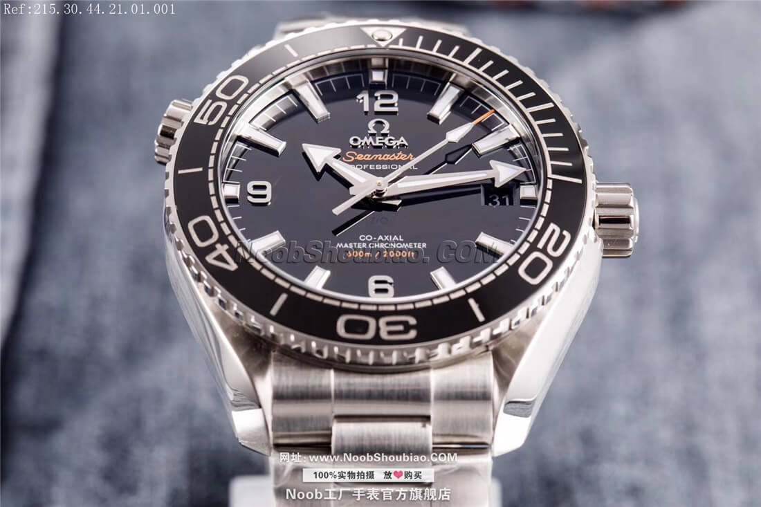 Omega 欧米茄 Seamaster 海马系列 海洋宇宙600米 215.30.44.21.01.001 