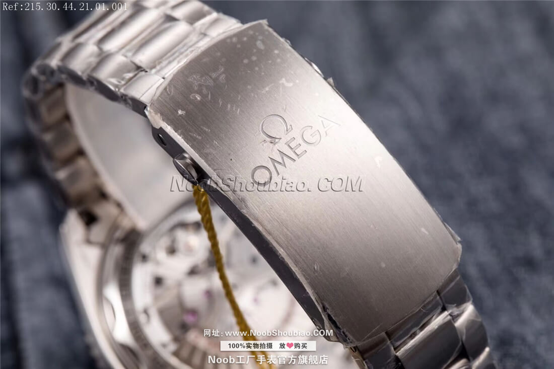 Omega 欧米茄 Seamaster 海马系列 海洋宇宙600米 215.30.44.21.01.001 