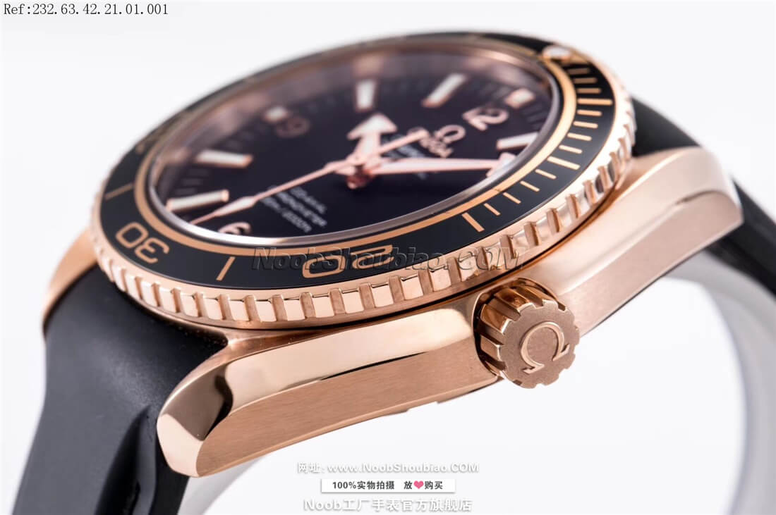 OMEGA 欧米茄 海马系列 海洋宇宙600米 232.63.42.21.01.001