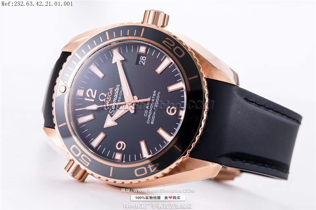 OMEGA 欧米茄 海马系列 海洋宇宙600米 232.63.42.21.01.001