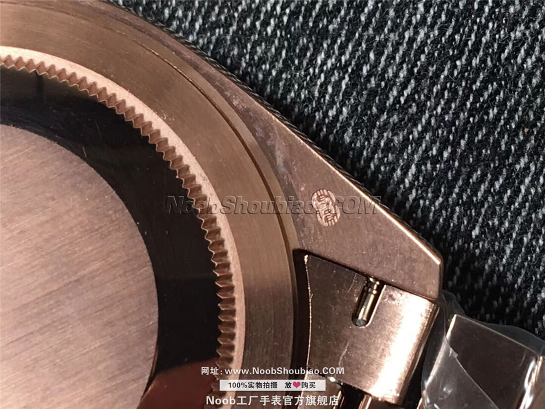 Rolex 劳力士 星期日历型40系列 228235绿盘 18K玫瑰金 