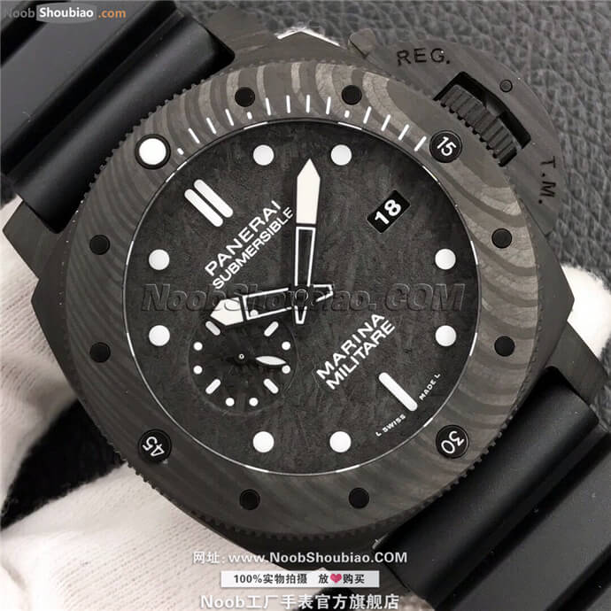 沛纳海 SUBMERSIBLE 潜行系列 PAM00979 