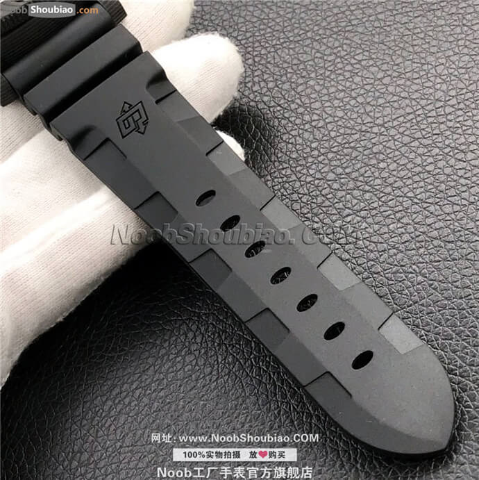 沛纳海 SUBMERSIBLE 潜行系列 PAM00979 