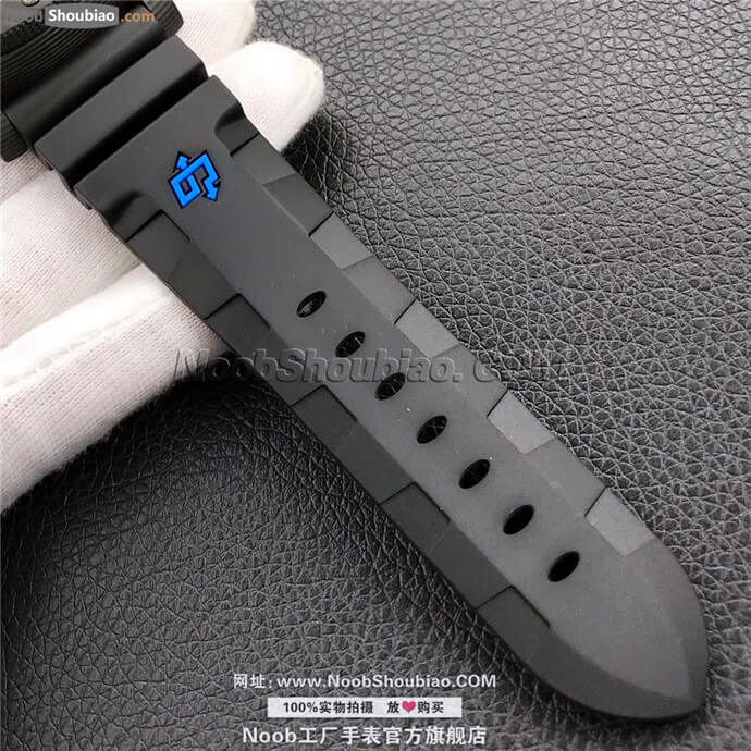 沛纳海手表 SUBMERSIBLE 潜行系列 PAM00616