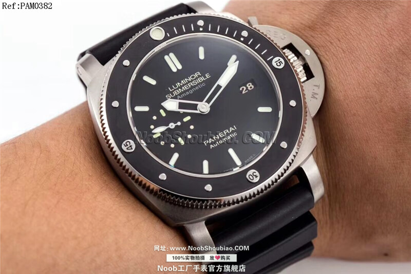 沛纳海手表 LUMINOR 1950系列 PAM00389