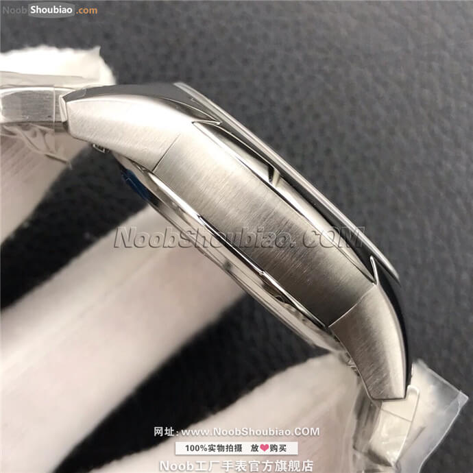  Omega 欧米茄 De Ville 碟飞系列 HOUR VISION腕表 431.10.41.22.01.001