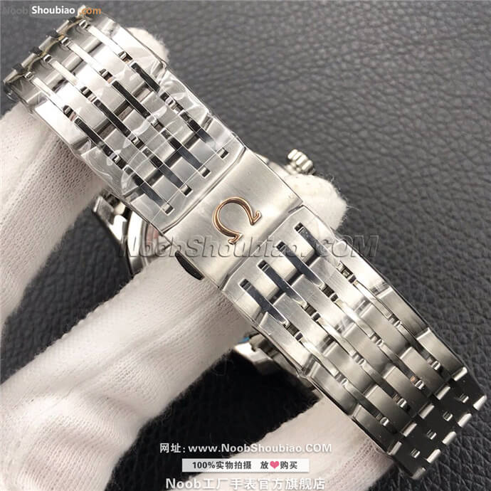  Omega 欧米茄 De Ville 碟飞系列 HOUR VISION腕表 431.10.41.22.01.001