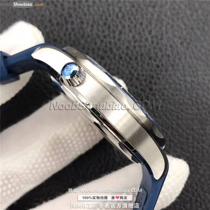 Omega 欧米茄 Seamaster 海马系列 Diver 300m 300米潜水表 同轴•至臻天文台 210.32.42.20.03.001