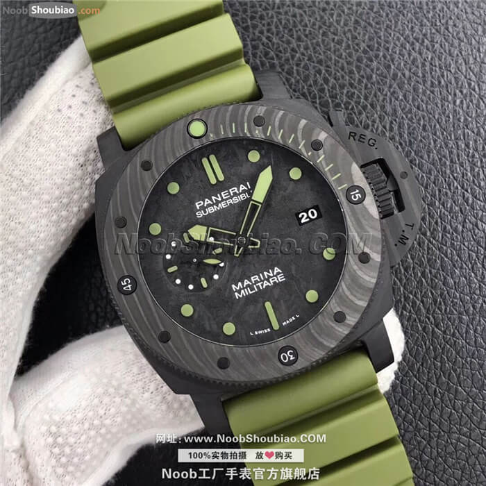 沛纳海手表 SUBMERSIBLE 潜行系列 PAM00961