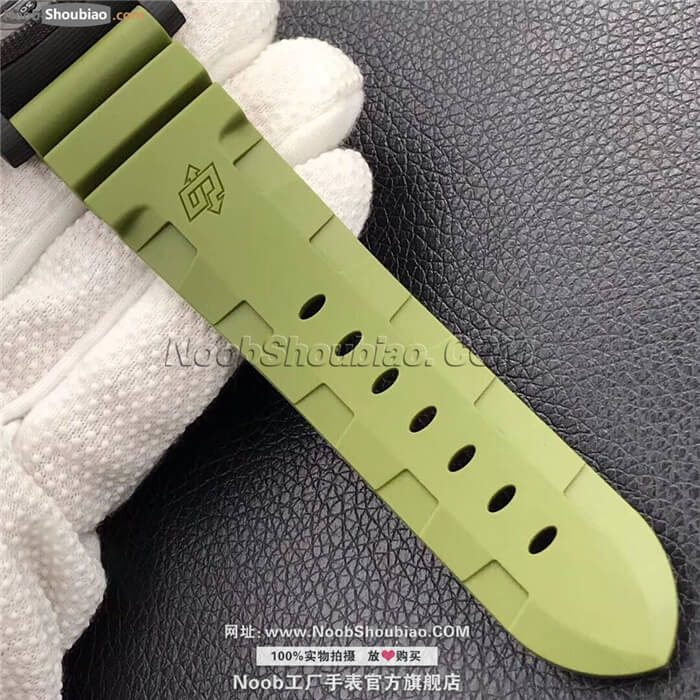 沛纳海手表 SUBMERSIBLE 潜行系列 PAM00961