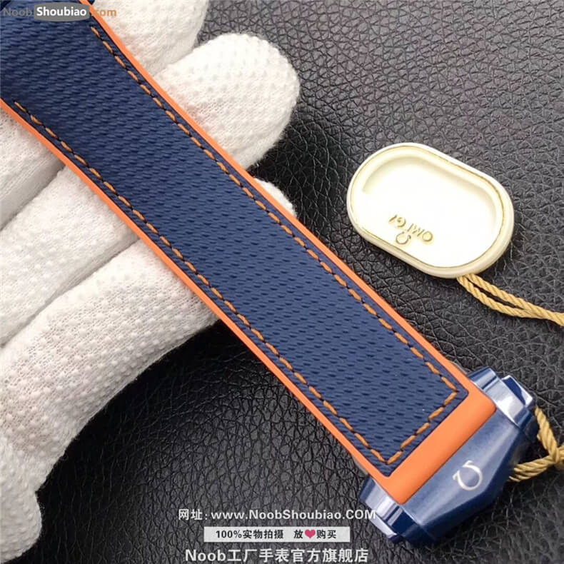 欧米茄手表 海马系列 GMT同轴至臻天文台表45.5毫米系列 215.92.46.22.03.001