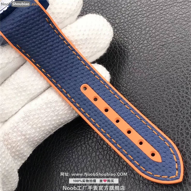 欧米茄手表 海马系列 GMT同轴至臻天文台表45.5毫米系列 215.92.46.22.03.001