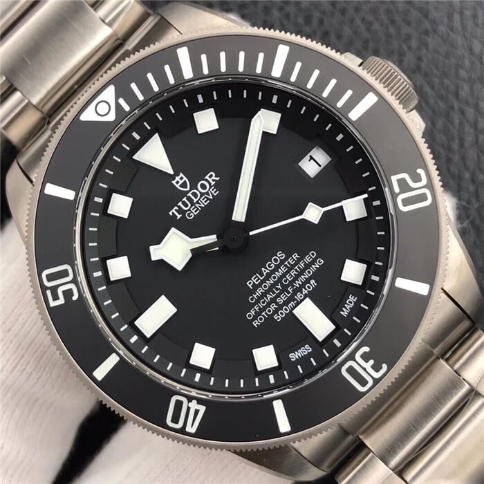 帝舵 领潜型系列 M25600TN-0001