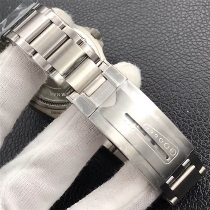 帝舵 领潜型系列 M25600TN-0001