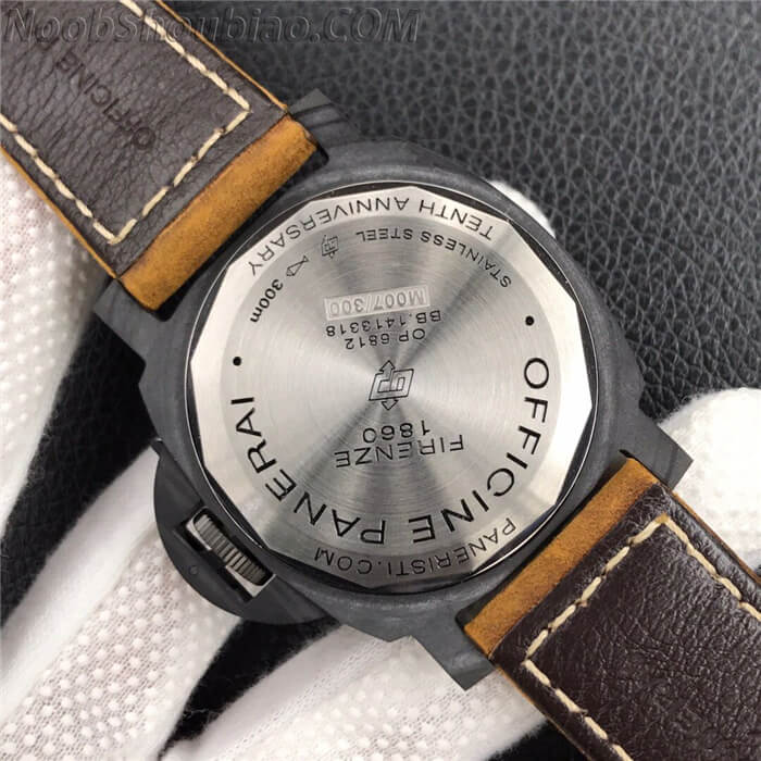 沛纳海 PAM360 