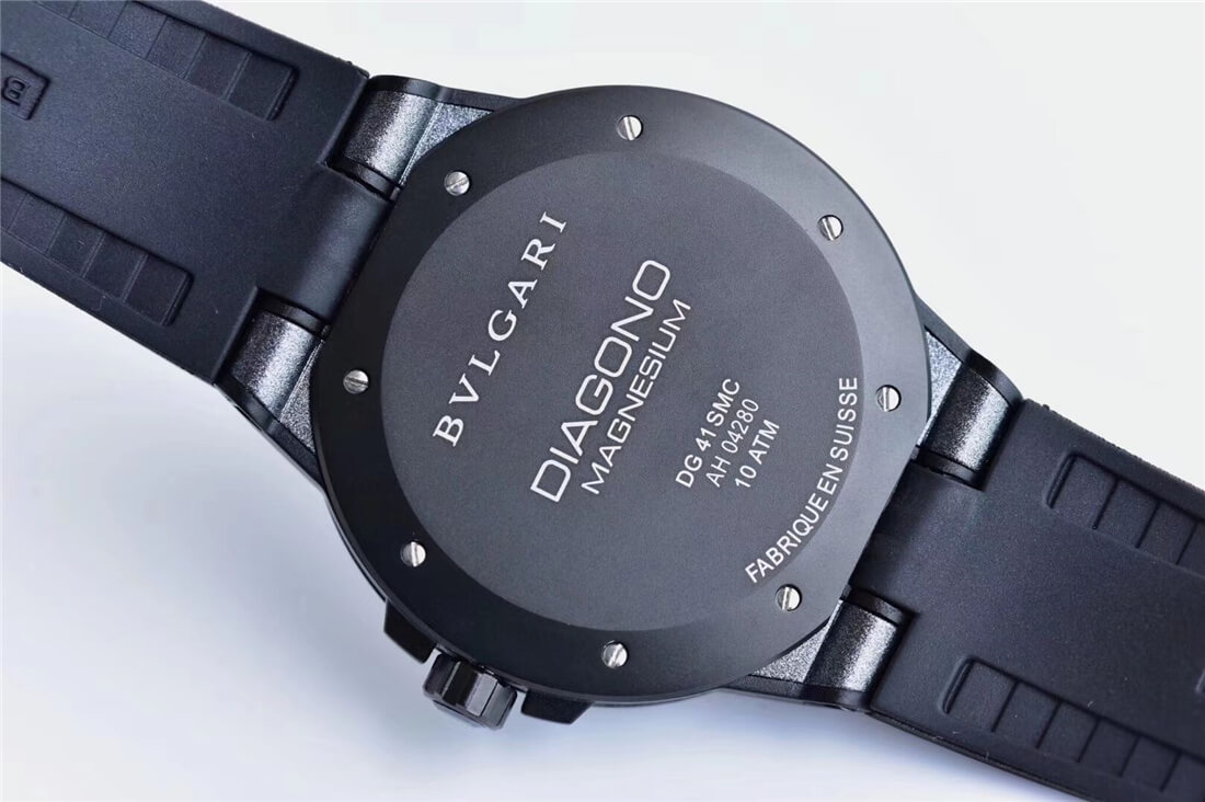 BVLGARI 宝格丽 Diagono Magnesium 系列 102307 DG41C14SMCVD
