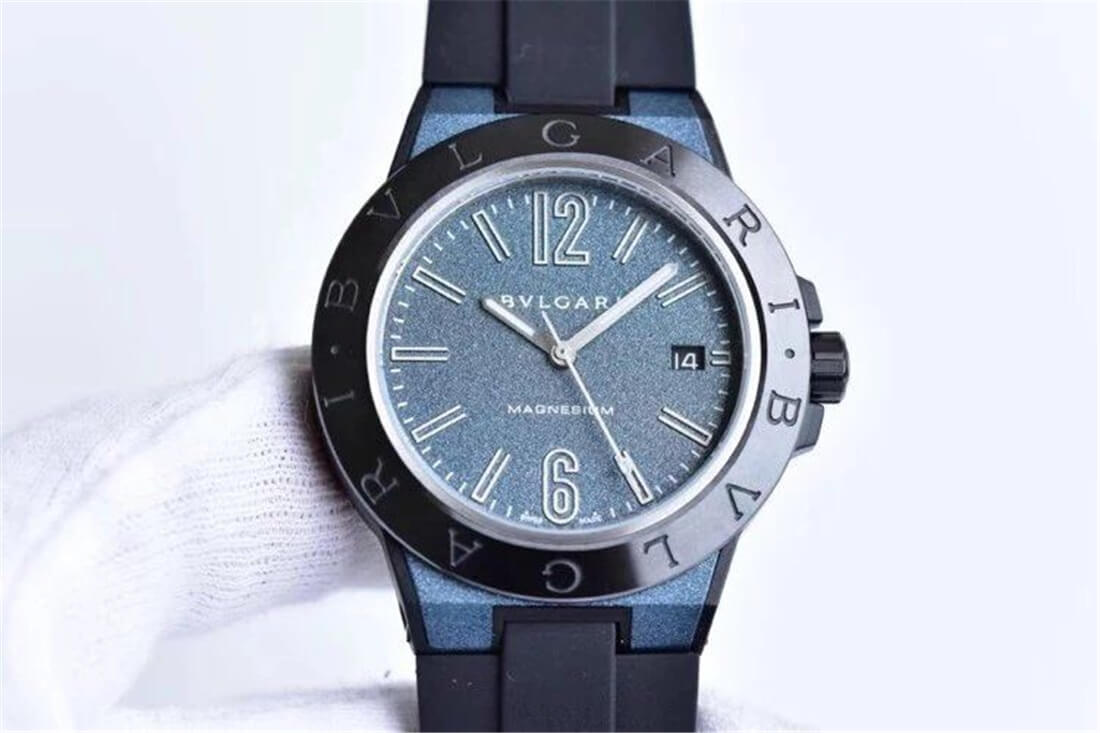 BVLGARI 宝格丽 Diagono Magnesium 系列 102364 DG41C3SMCVD 镁合金