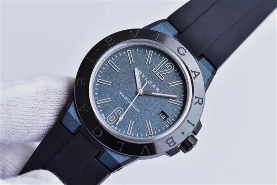 BVLGARI 宝格丽 Diagono Magnesium 系列 102364 DG41C3SMCVD 镁合金