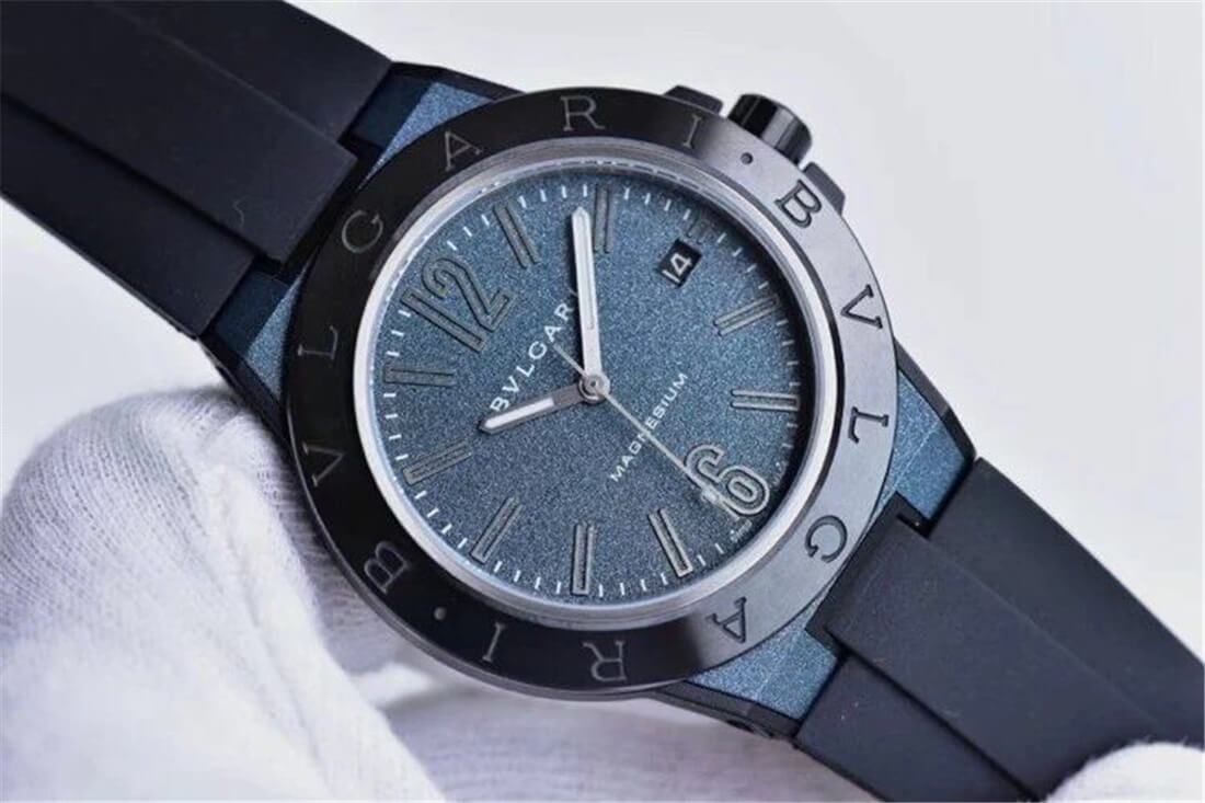 BVLGARI 宝格丽 Diagono Magnesium 系列 102364 DG41C3SMCVD 镁合金