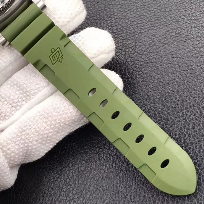 沛纳海 SUBMERSIBLE 潜行系列 PAM01055