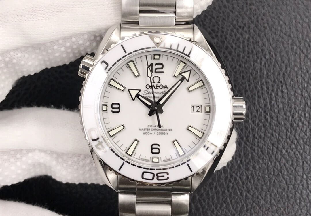 欧米茄 SEAMASTER 600M 海马600米 39.5mm 215.30.40.20.04.001