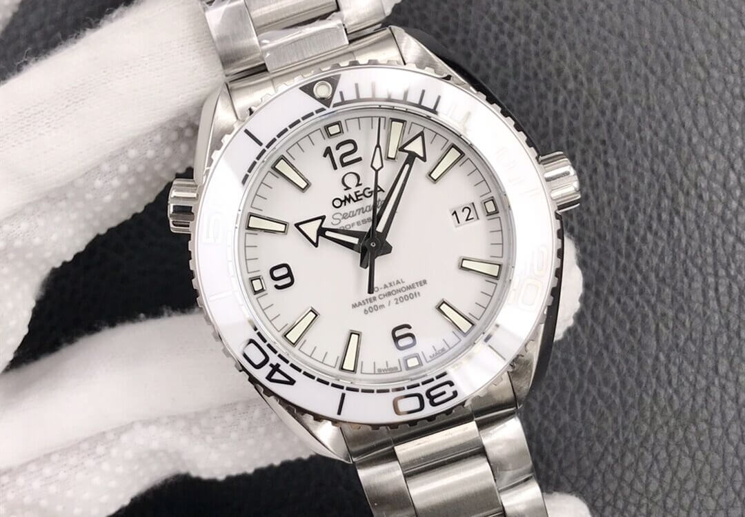 欧米茄 SEAMASTER 600M 海马600米 39.5mm 215.30.40.20.04.001