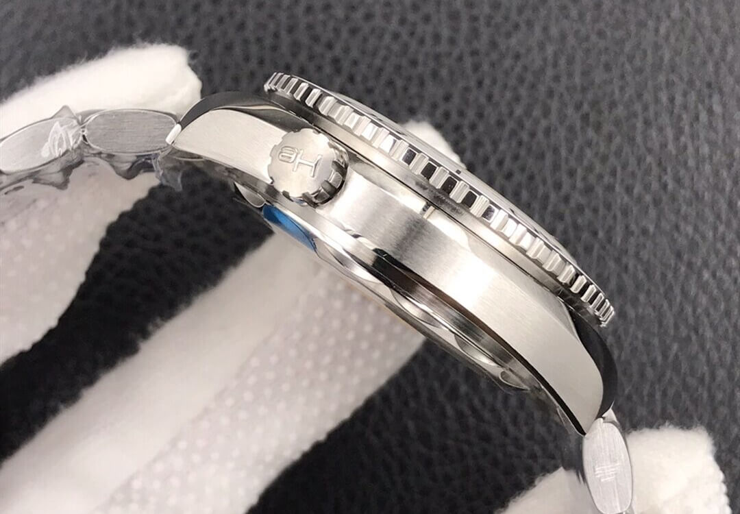 欧米茄 SEAMASTER 600M 海马600米 39.5mm 215.30.40.20.04.001