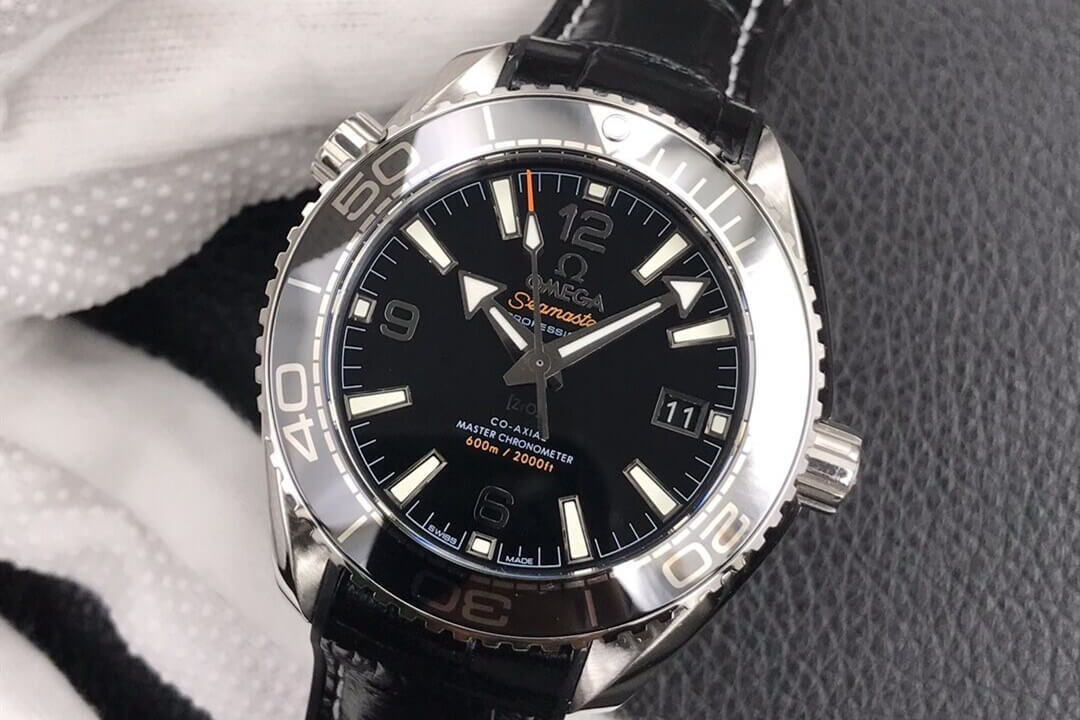 欧米茄 SEAMASTER 600M 海马600米 39.5mm 215.33.40.20.01.001 