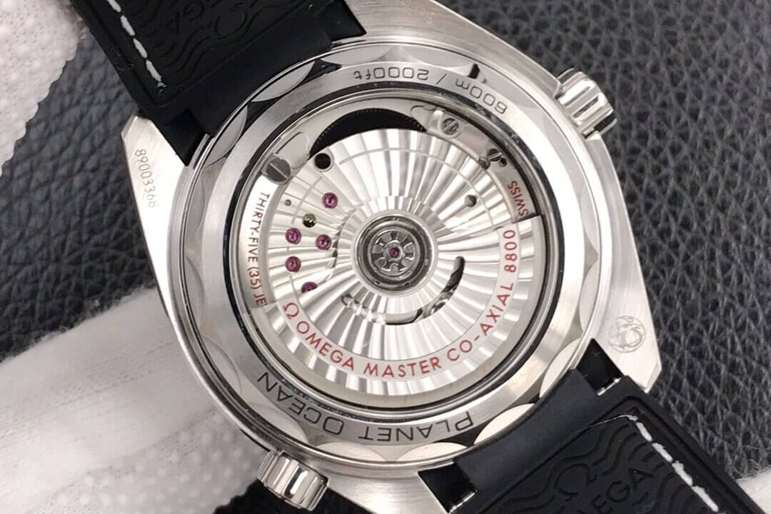 欧米茄 SEAMASTER 600M 海马600米 39.5mm 215.33.40.20.01.001 