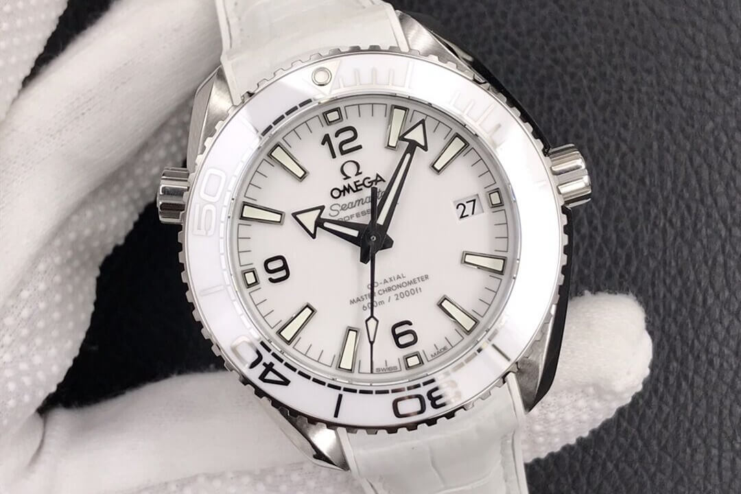 欧米茄 SEAMASTER 600M 海马600米 39.5mm 215.33.40.20.04.001