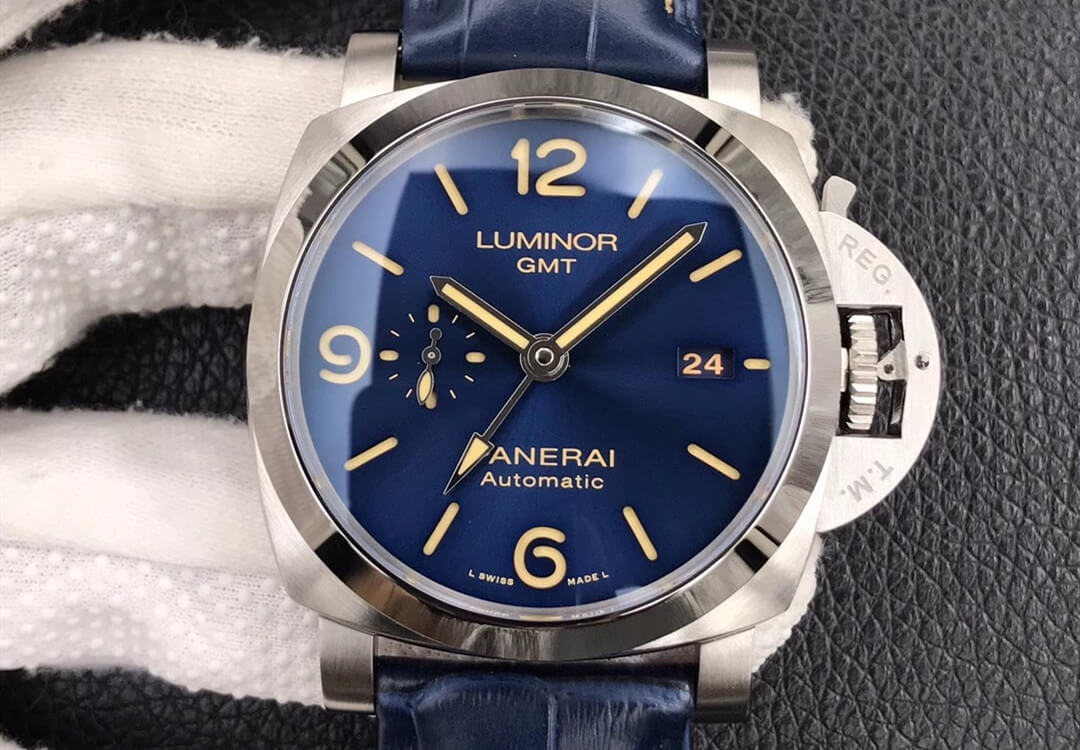 沛纳海 LUMINOR系列 PAM01033