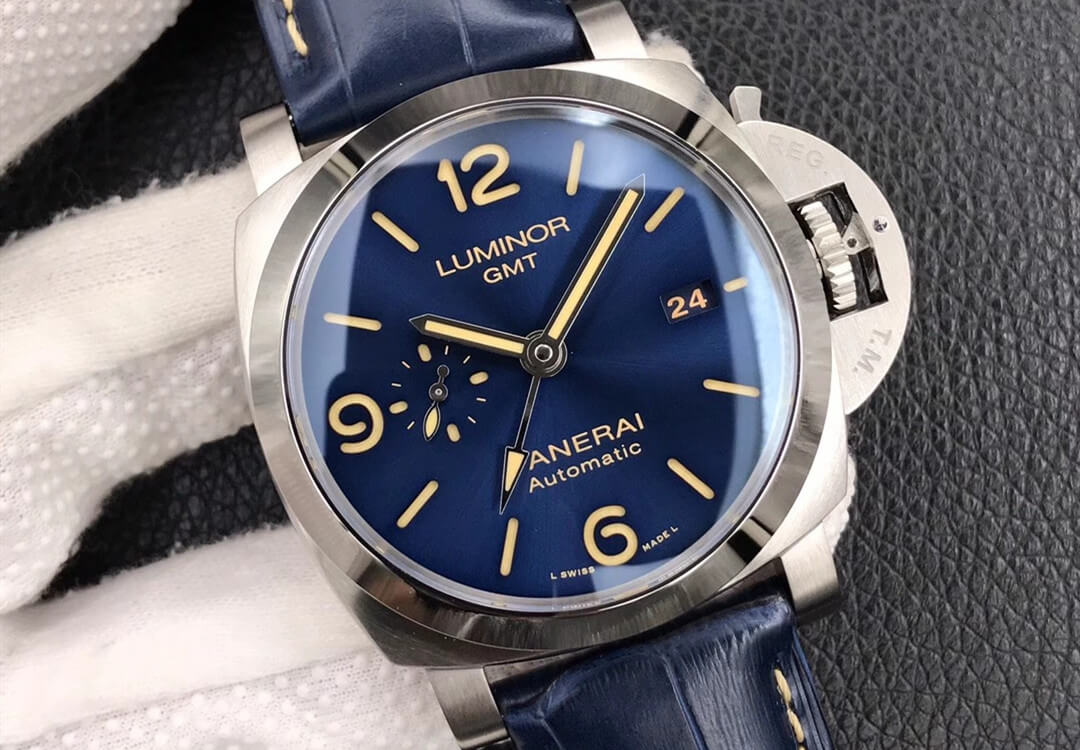 沛纳海 LUMINOR系列 PAM01033