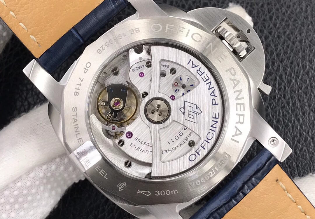 沛纳海 LUMINOR系列 PAM01033