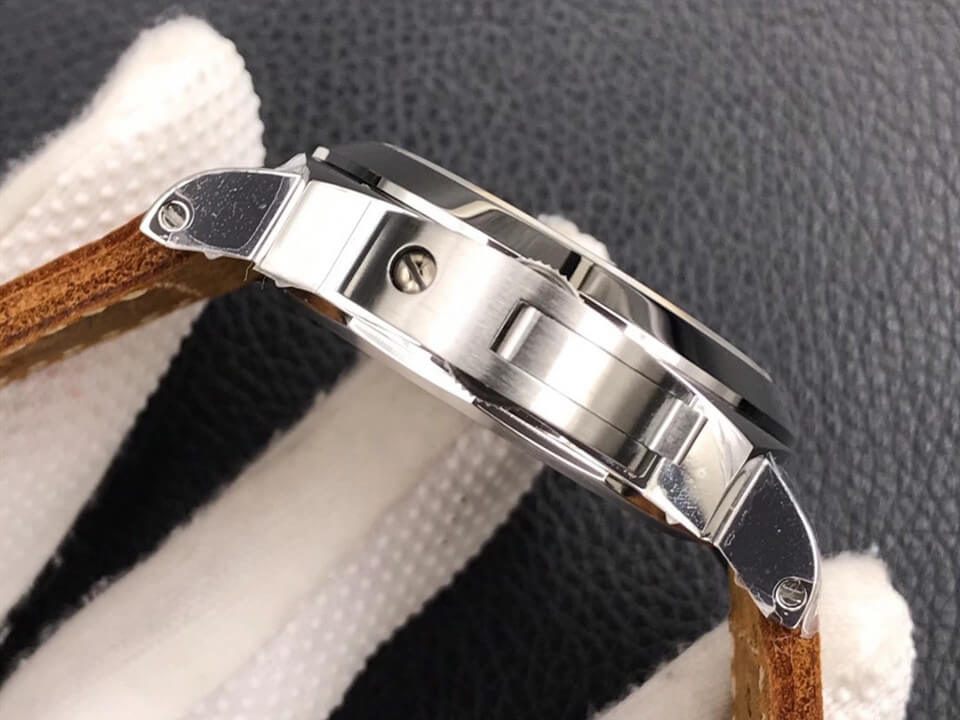 沛纳海 Panerai Luminor 庐米诺 Marina PAM00911 