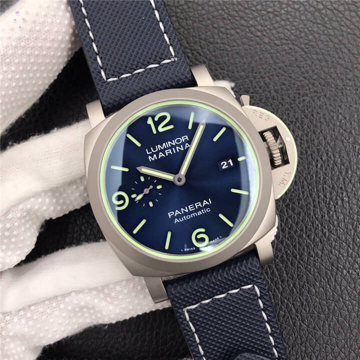 沛纳海 Panerai LUMINOR 庐米诺 MARINA PAM01117 