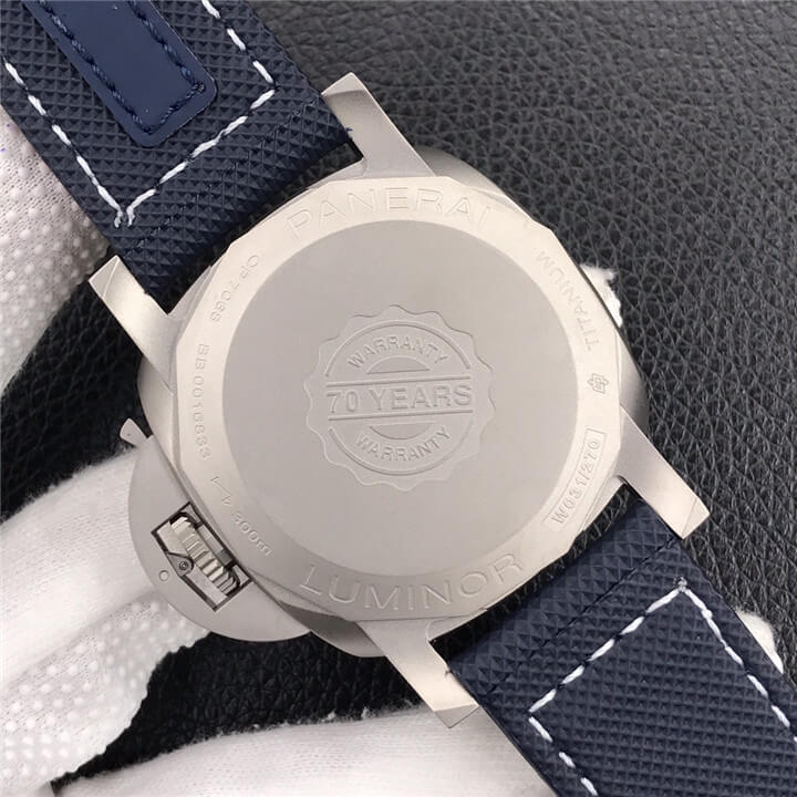 沛纳海 Panerai LUMINOR 庐米诺 MARINA PAM01117 