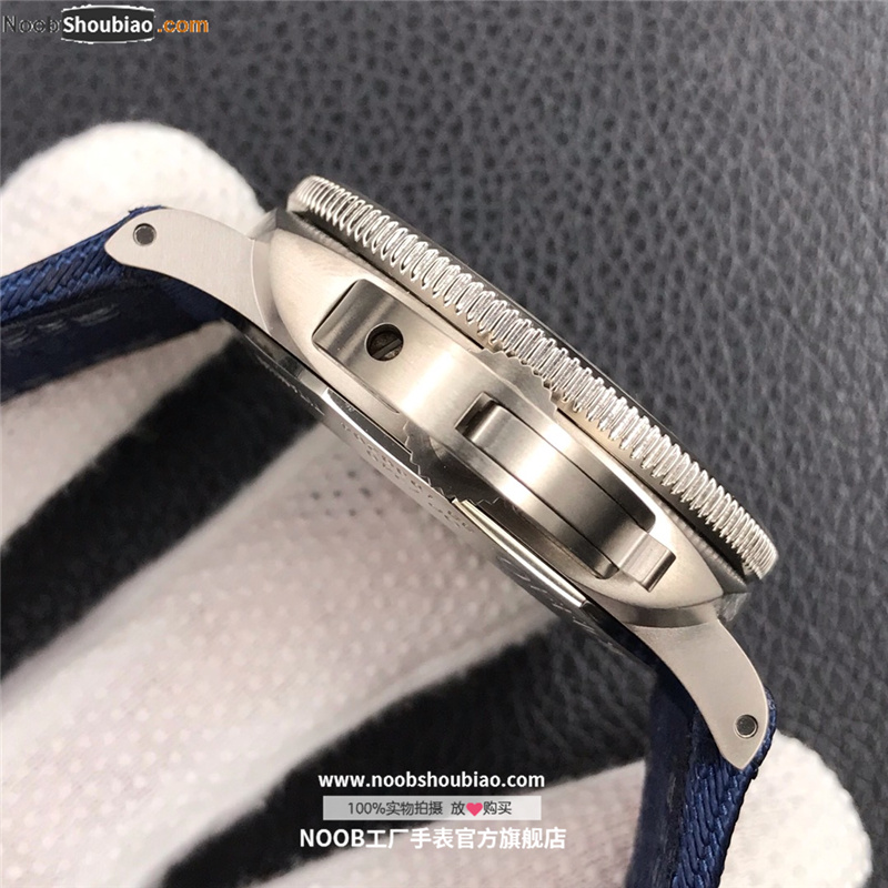 沛纳海手表 SUBMERSIBLE 潜行系列 PAM00985
