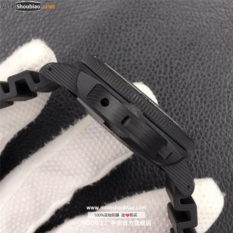 沛纳海 SUBMERSIBLE 潜行系列 PAM01039